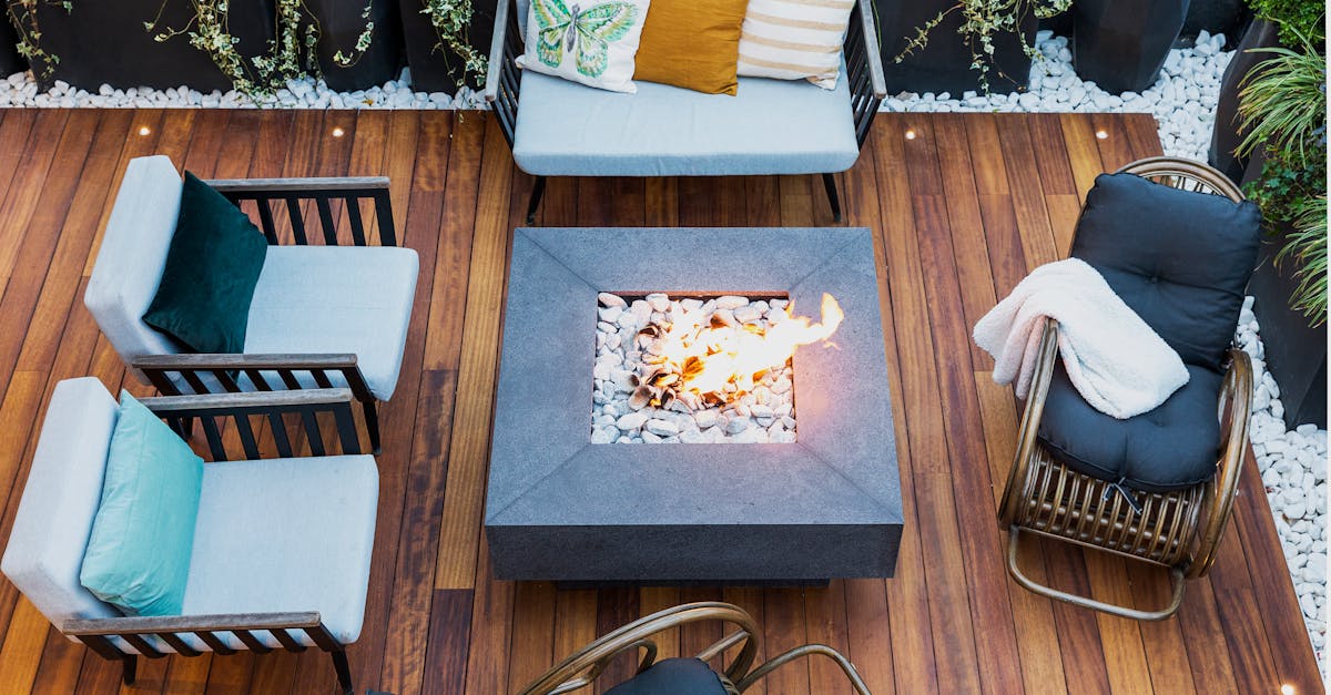 backyard outdoor entertaining area